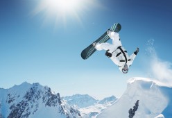 世界杯巅峰对决：激烈战场，精彩纷呈！，世界杯经典比赛视频