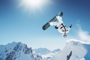 世界杯巅峰对决：激烈战场，精彩纷呈！，世界杯经典比赛视频